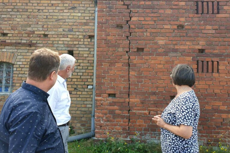 Bewegung im Streit um Braunkohle-Bergbauschäden: Landtag beschließt Prüfung einer neuen Anlaufstelle. Lausitzer Bündnisgrüne: „Schritt in die richtige Richtung“